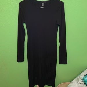 a long blak dress from forver 21